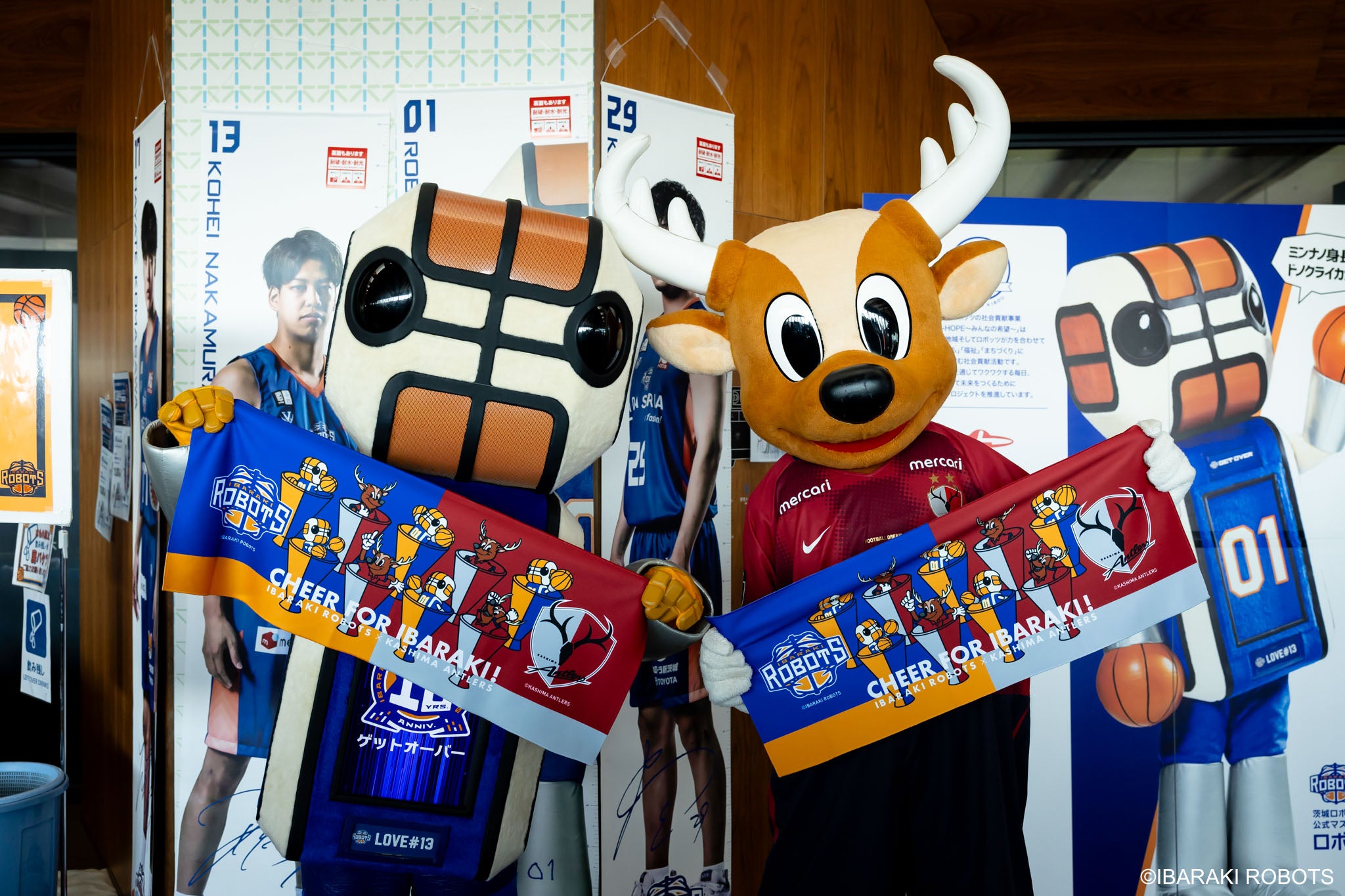 シリアルナンバー付★ バンビ　鹿 ネックレス バッジ　ILA SPITZスピッツ シリアルナンバー付☆ バンビ 鹿 ネックレス バッジ ILA SPITZスピッツ